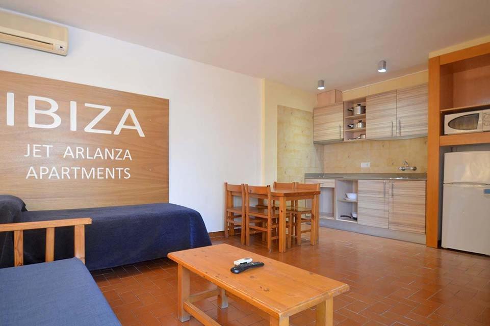 Apartamentos Arlanza - Only Adults Playa d'en Bossa Exterior foto